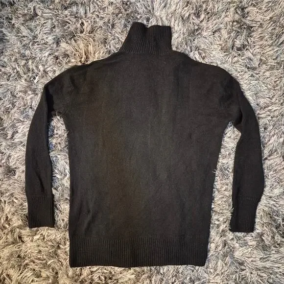 Vince Oversize Minimalist Cashmere Turtleneck Sweater With Side Slits - Picture 4 of 9